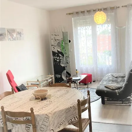 Roseau Apartment