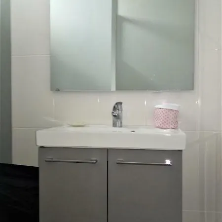 Roseau Apartment